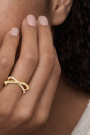 Interlace Ring